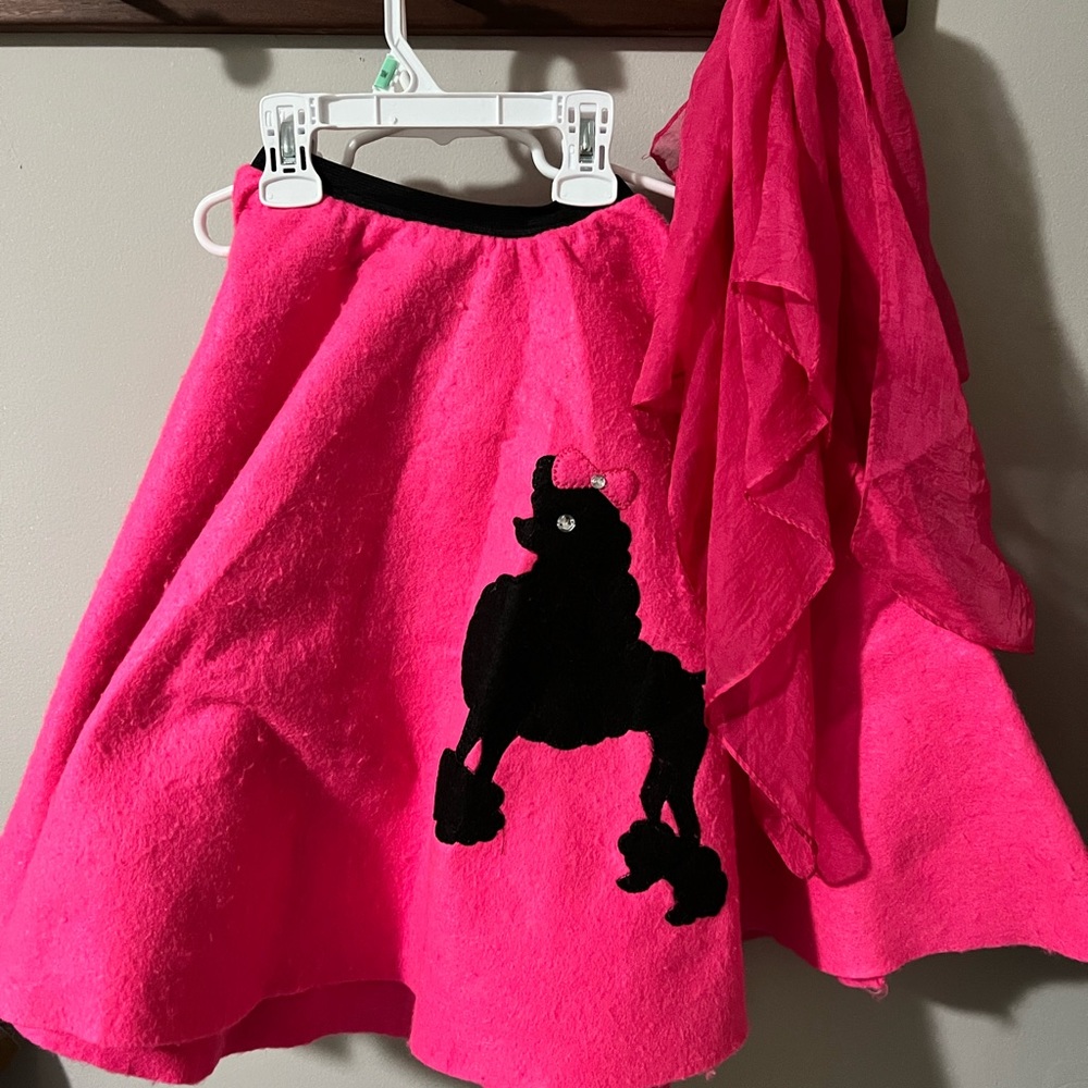 Poodle skirt